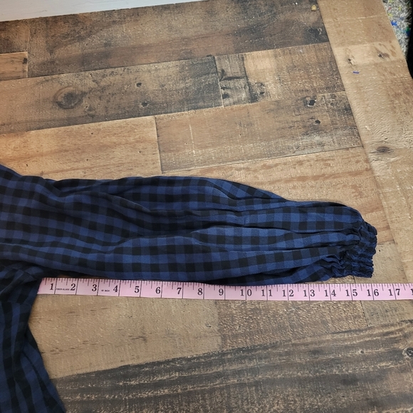 Medium Cabi Blue Black Gingham Plaid Button Up Blouse Shirt - Picture 6 of 6